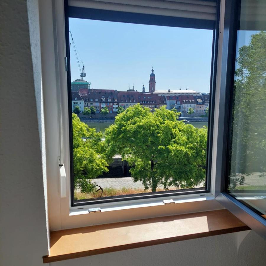 Stilvolle Wohnung Direkt In Der City Wurzburgo Exterior foto